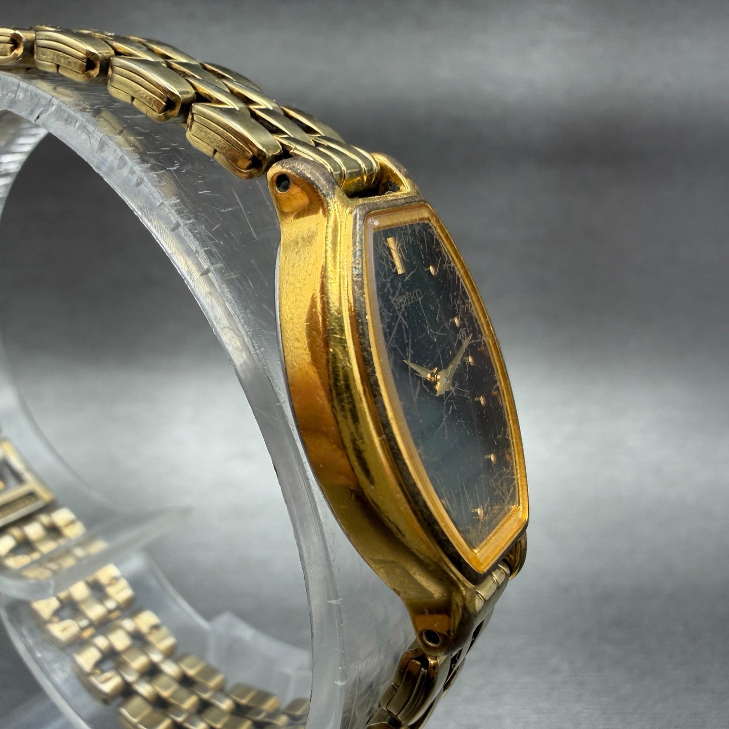 Seiko Watch Women 18mm Green Dial Gold Tone Oval V400-5779 New Battery Vintage3