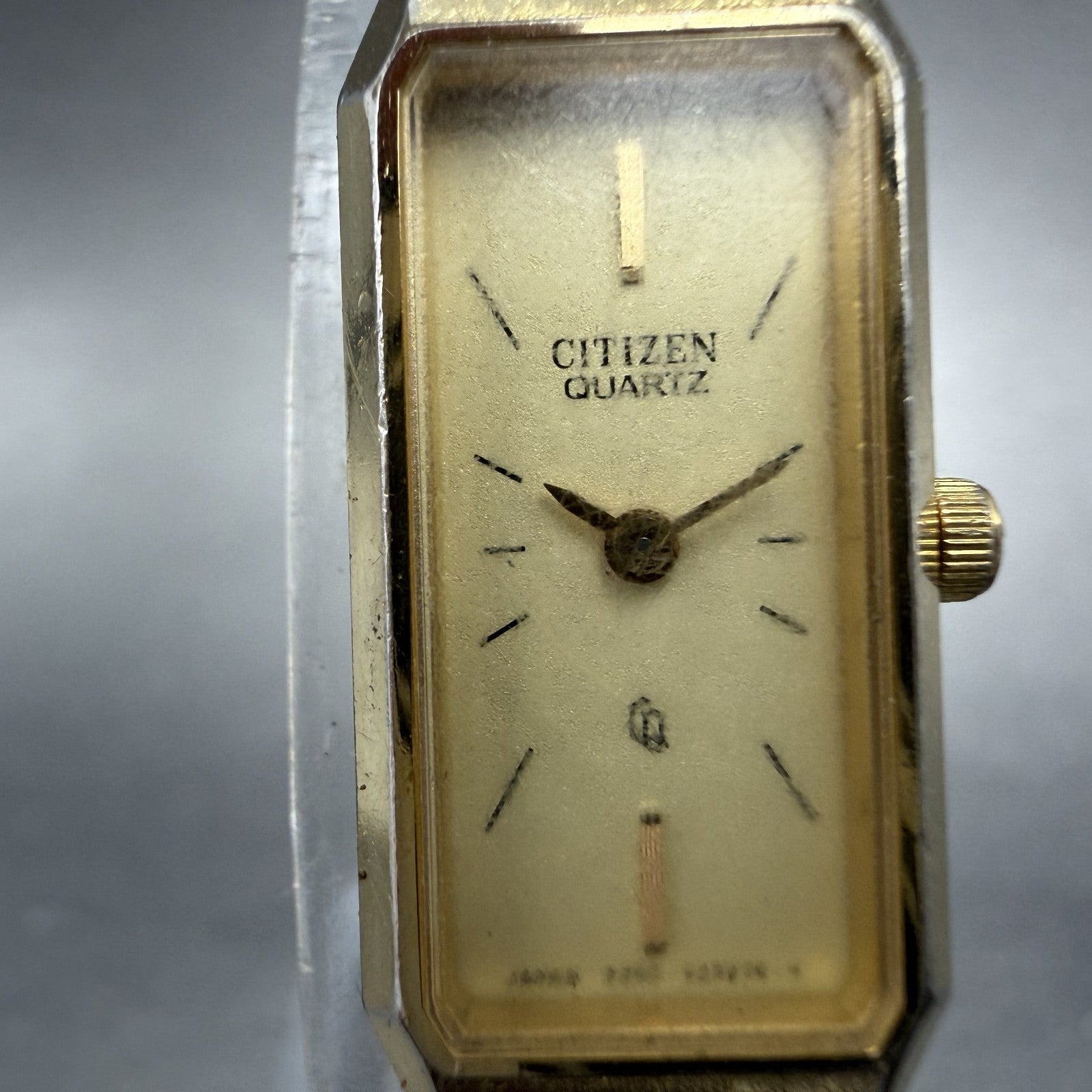 Citizen CQ Tank Watch Women 13mm Champange Dial Gold Tone 2250-223373 New Batt1