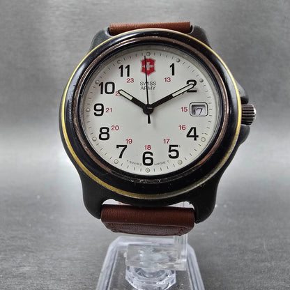 Victorinox Swiss Army Watch Men 39mm White Dial Black Silver Date New Battery5