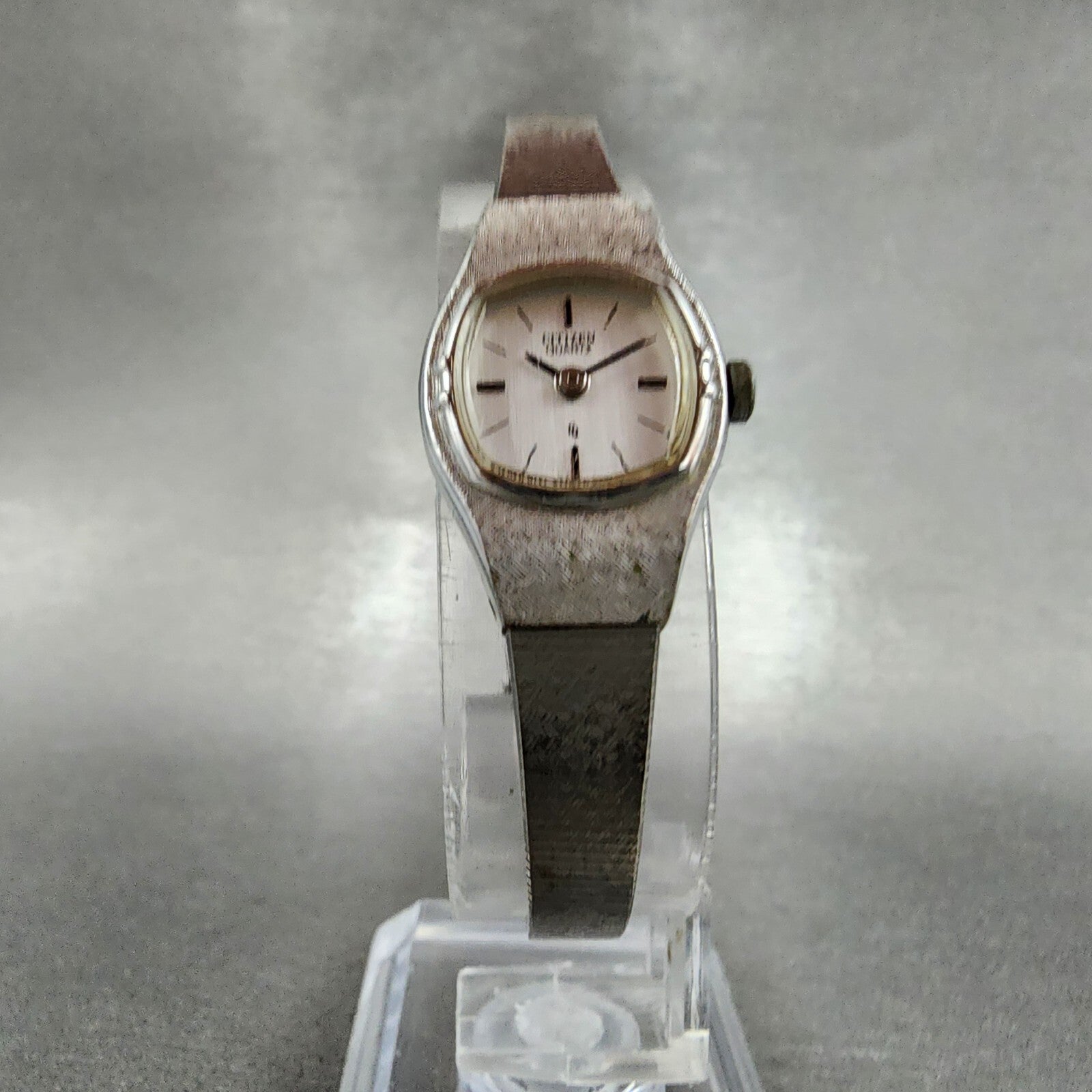 Citizen CQ Watch Women 16mm Silver Dial Silver Tone Square 3220891481  New Batt5