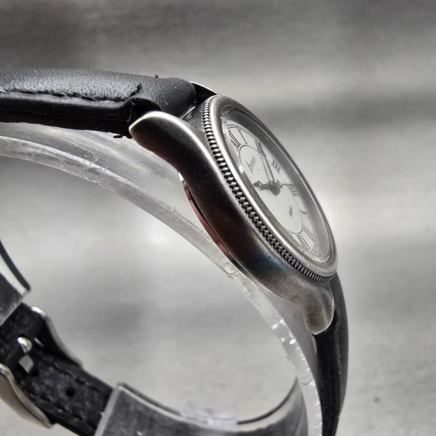 Seiko Avenue Watch Women 25mm Silver Dial Silver Tone Round 1F21-1A00 New Batt3
