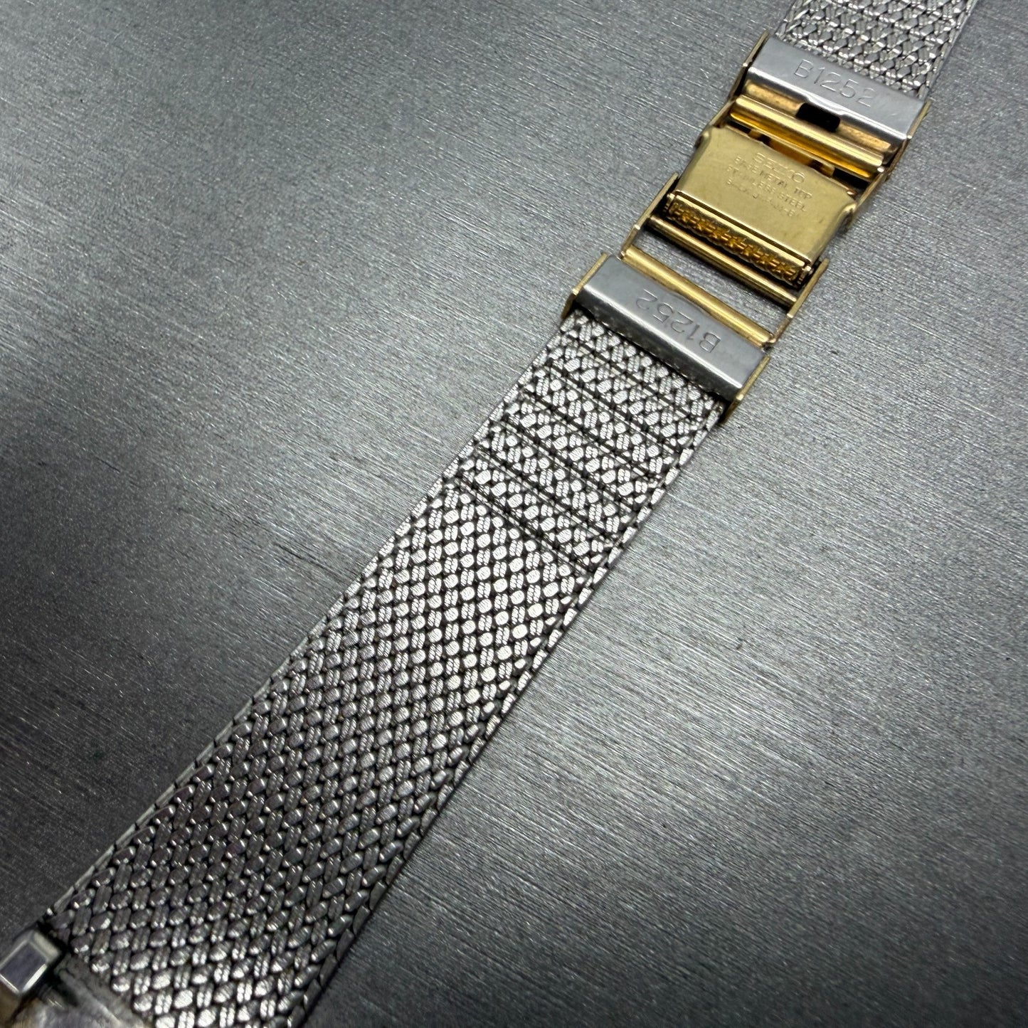 Seiko Tank Watch Men 25mm Black Dial Gold Tone Rectangle READ!! 7430-5499 NewBat15