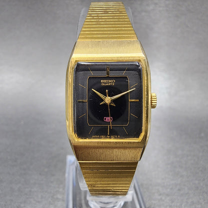 Seiko Tank Watch Women 18mm Black Dial Gold Tone Rectangle 2B215020 New Battery0