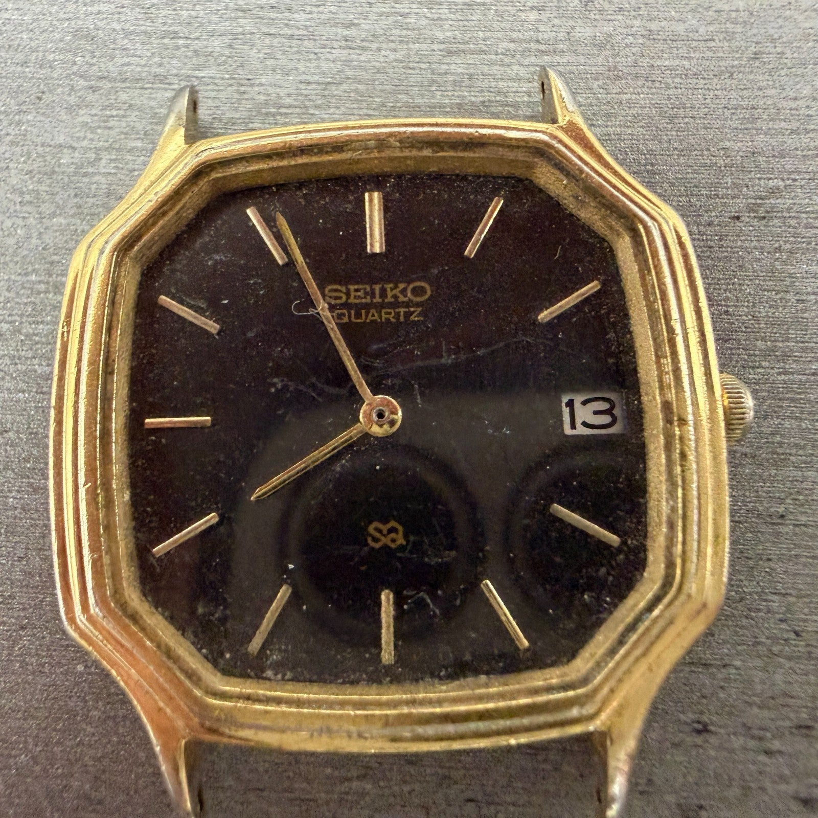 Seiko SQ Watch Men 31mm Black Dial Gold Tone Octagon Date 8222 PARTS Vintage2