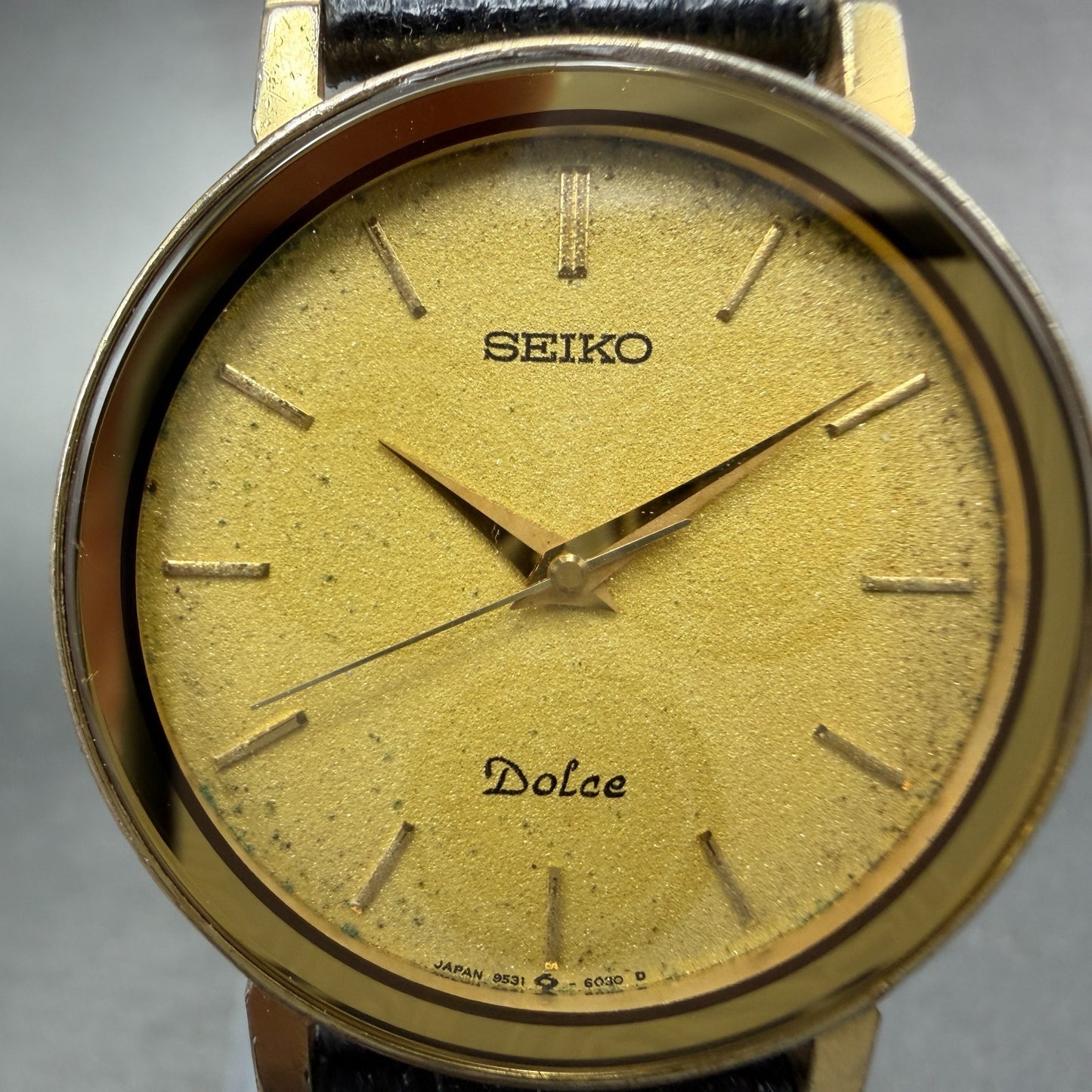Seiko Dolce Watch Men 31mm Champagne Dial Gold Tone Round 9531-6020 New BatteryA1