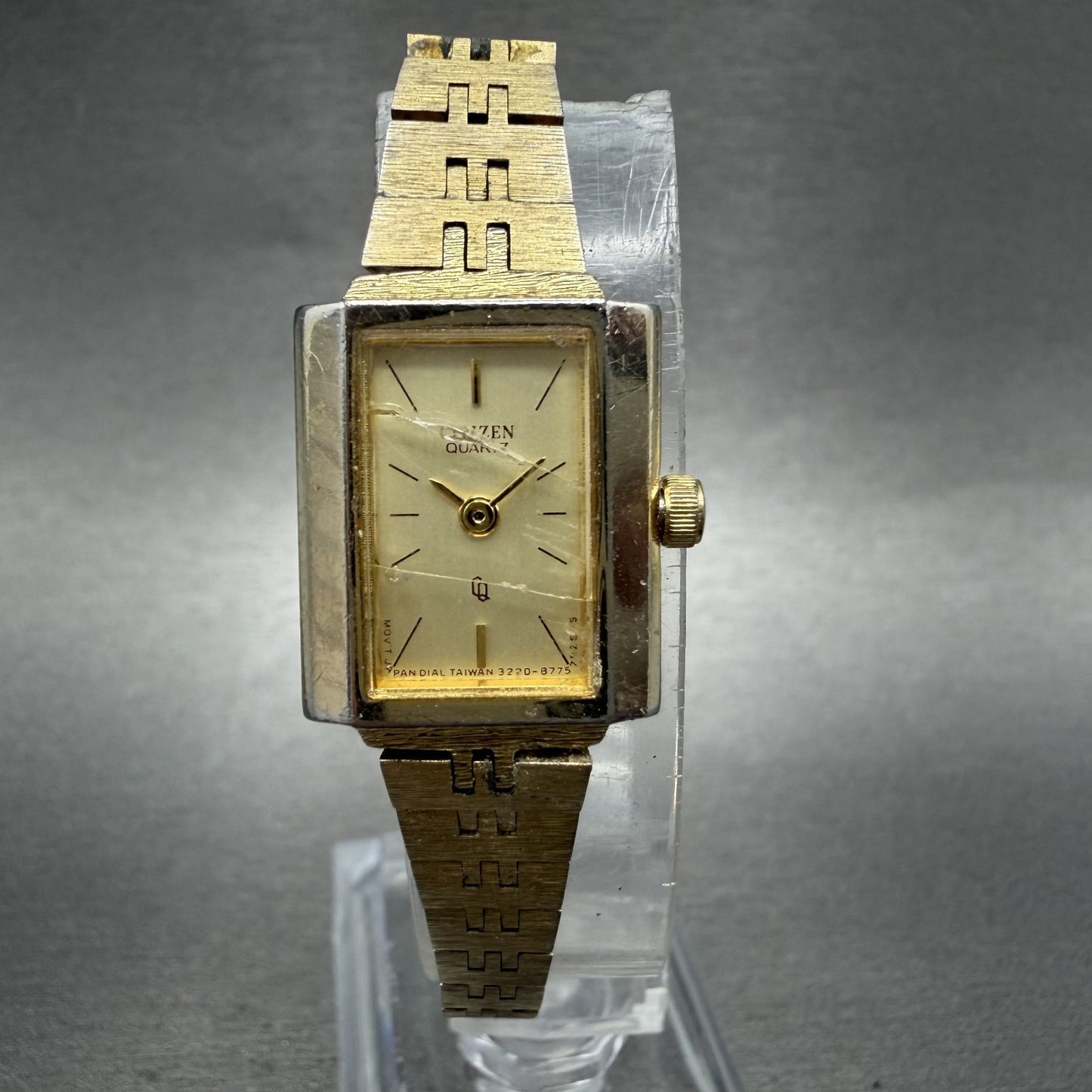 Citizen CQ Watch Women 17mm Champagne Dial Gold Tone Rectangle 3220 New Battery0