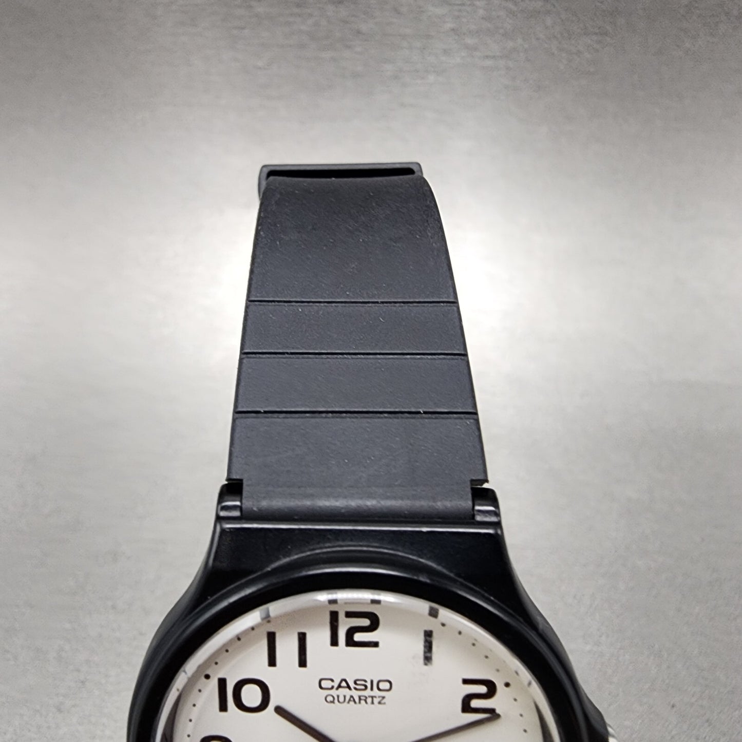 Casio Watch Men 34mm White Dial Black Tone Round MQ24 New Battery