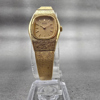 Seiko Watch Women 17mm Gold Dial Gold Tone Oval 2P20-5259 New Battery Vintage5