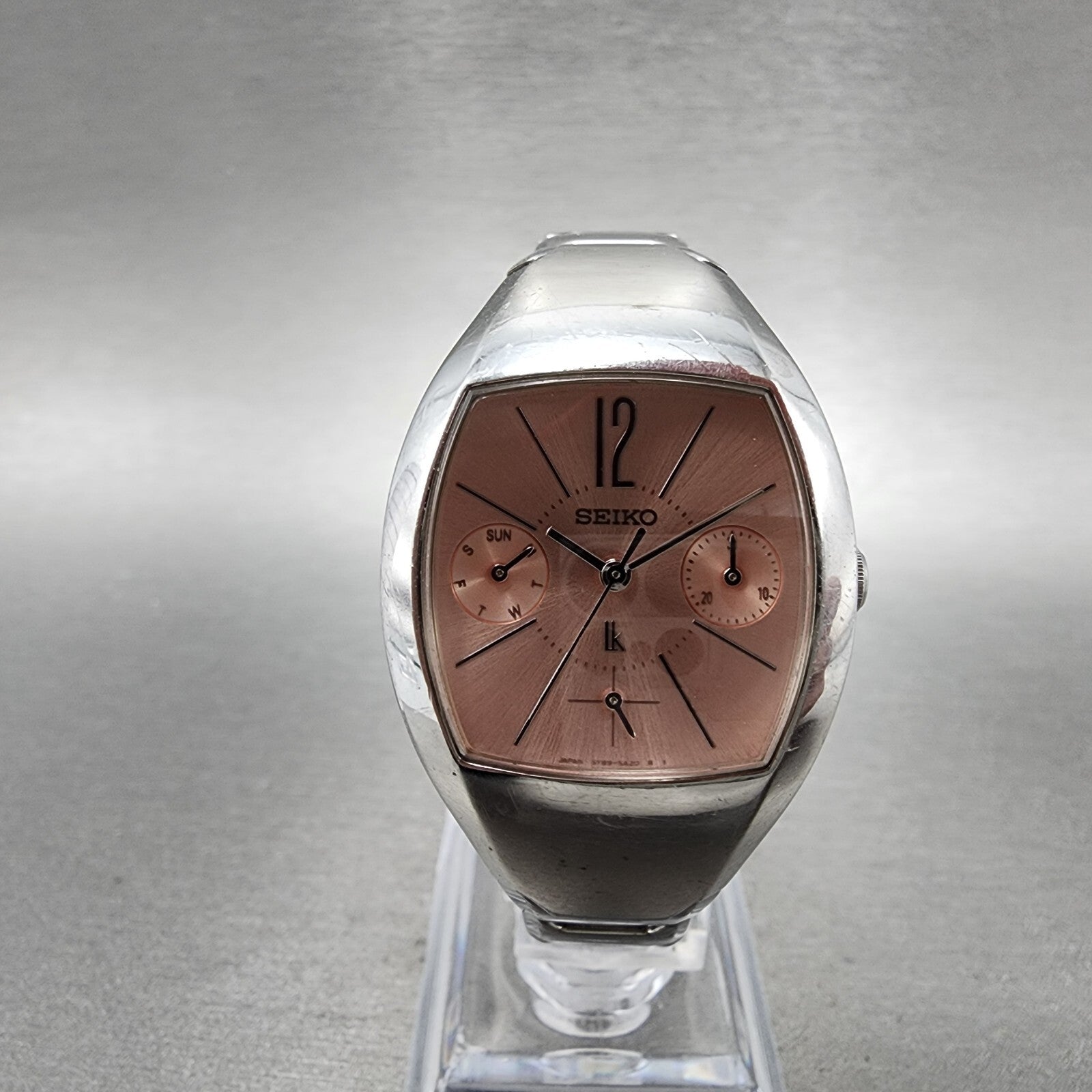 Seiko Lukia Watch Women 28mm Pink Dial Stainless Steel Daydate 5Y895A20 New Bat0