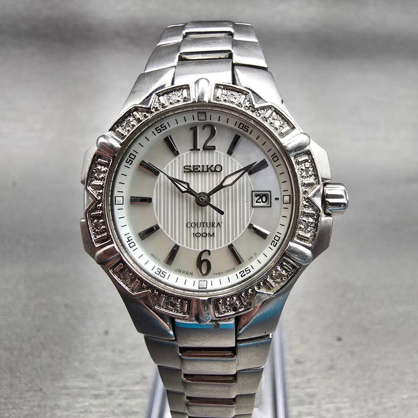 Seiko Coutura Watch Women 29mm MOP Dial Silver Tone Date Gemmed 7N82-0GD0 NewBat0