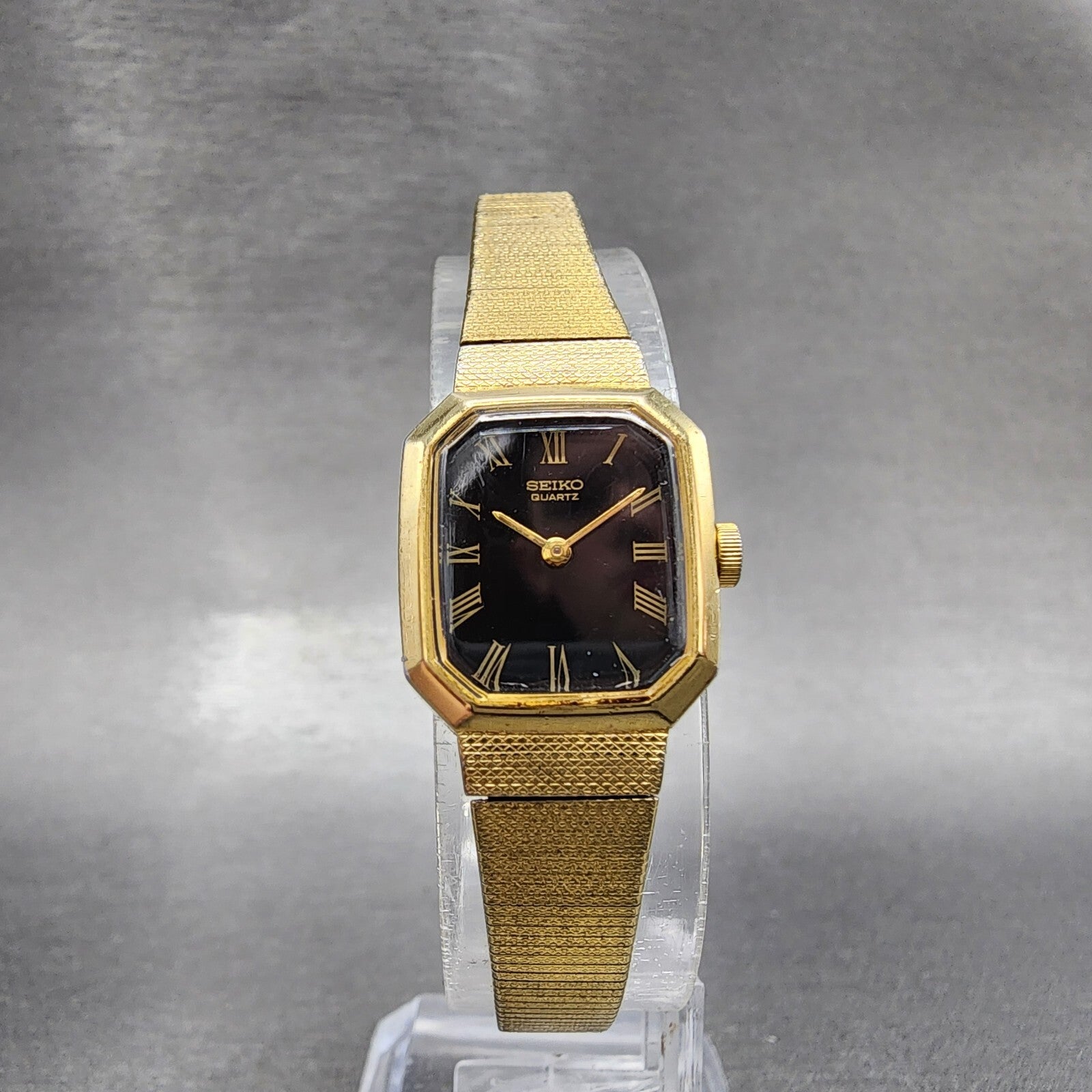 Seiko Watch Women 17mm Black Dial Gold Tone Octagon 4N005139 New Battery B1235