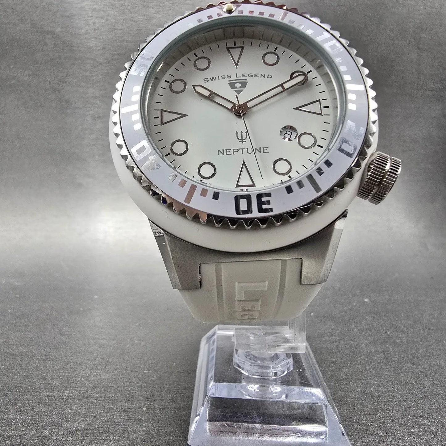 Swiss Legend Neptune Watch Men 52mm White Dial Steel Date Round New Battery5