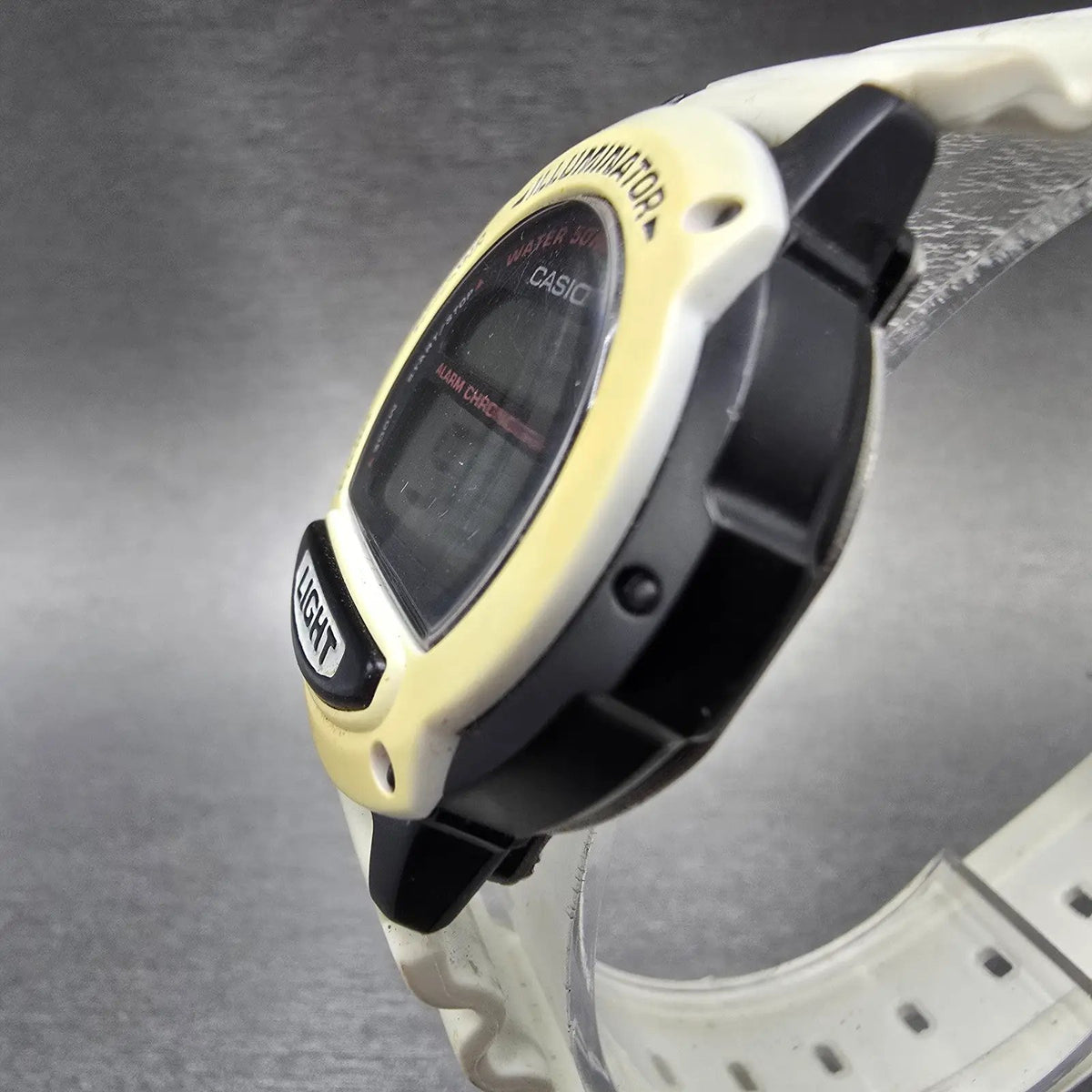 Casio LW-22H Illuminator Watch Women 35mm Black White Alarm Chronograph New Batt2