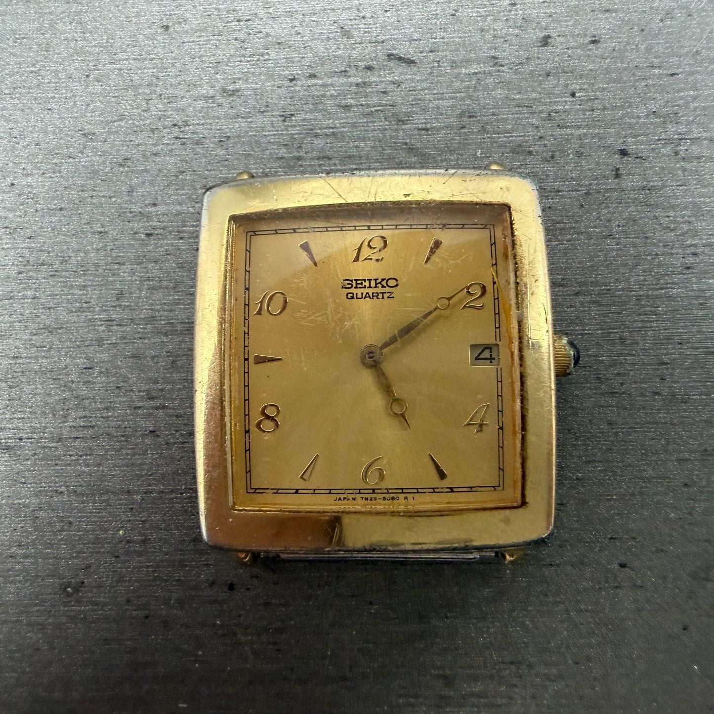 Seiko Tank Watch Men 29mm Champagne Dial Gold Tone Date Rectangle 7N29-5049 PART0