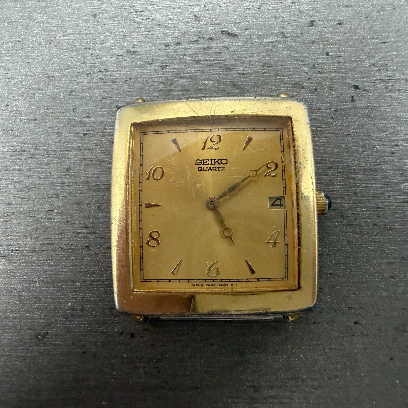 Seiko Tank Watch Men 29mm Champagne Dial Gold Tone Date Rectangle 7N29-5049 PART0
