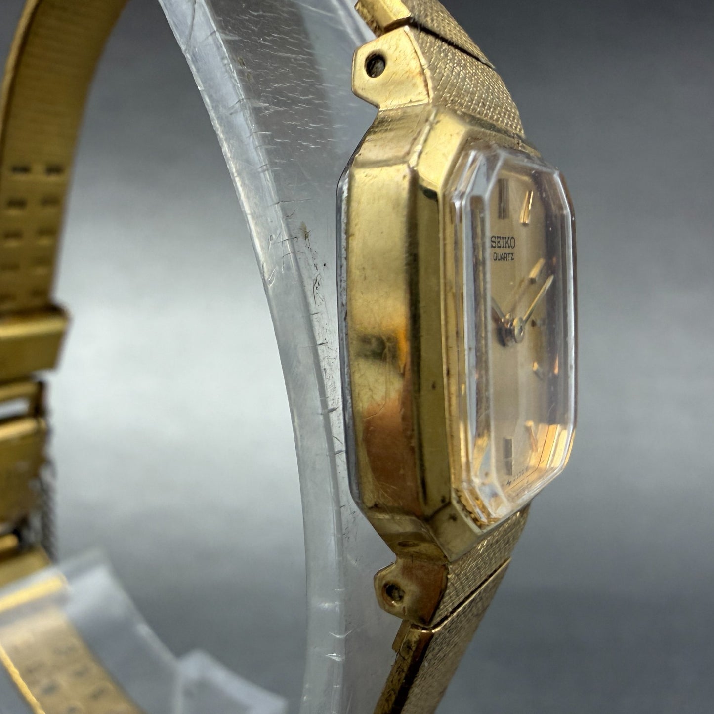 Seiko Watch Women 17mm Champagne Dial Gold Tone Octagon 4N00-5139 New Batt VTG3