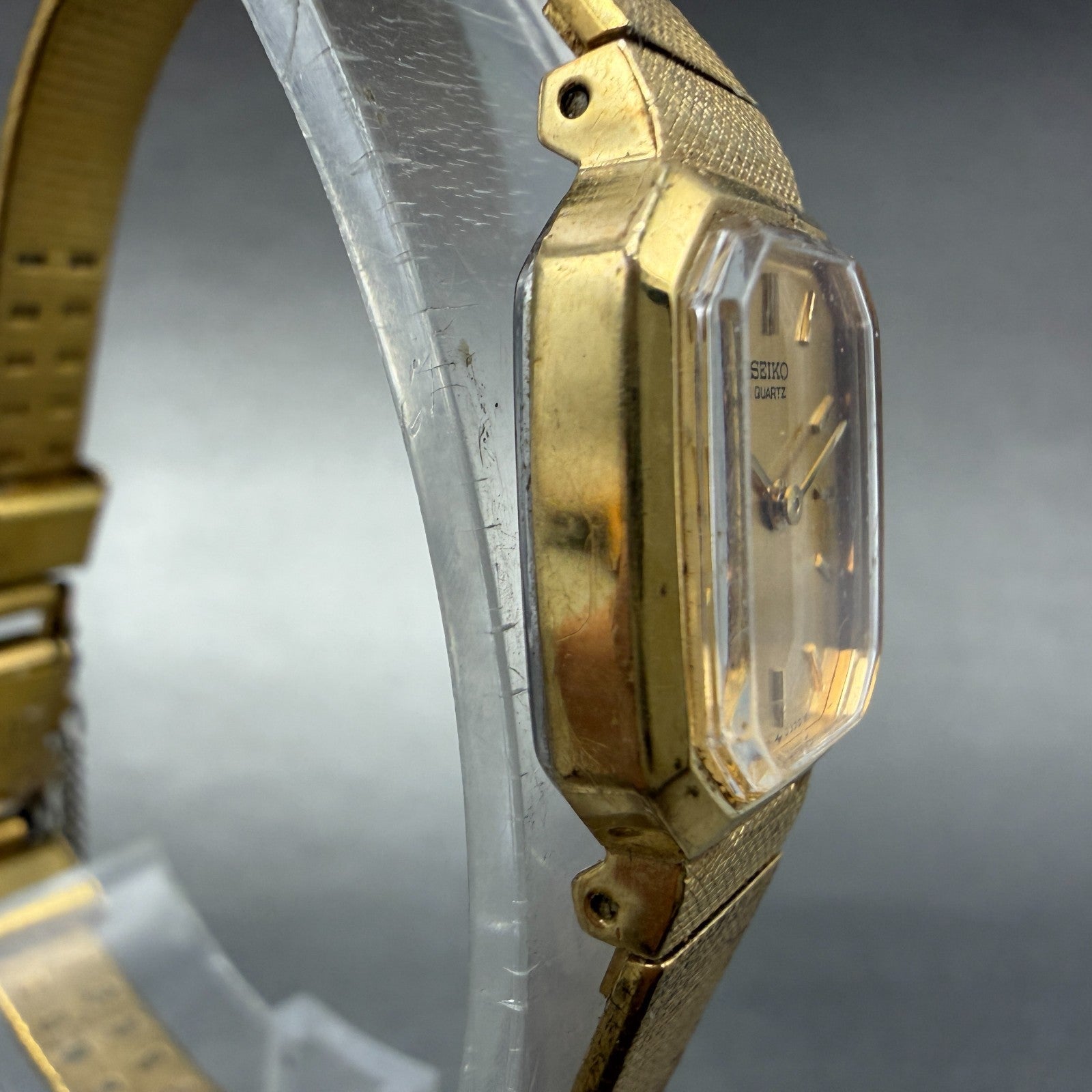 Seiko Watch Women 17mm Champagne Dial Gold Tone Octagon 4N00-5139 New Batt VTG3