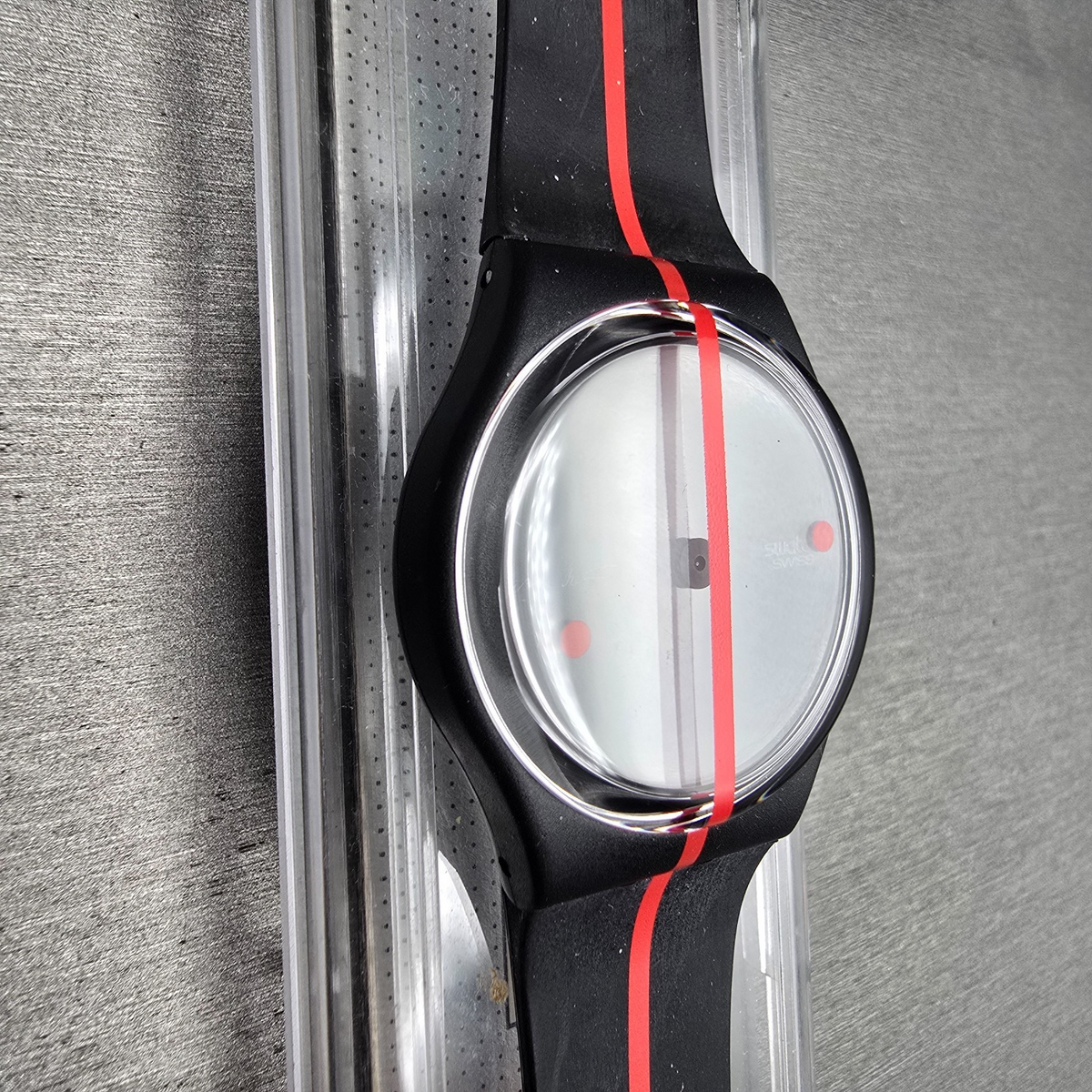 Swatch 360 Rouge Sur Blackout Watch Men 34mm Black Dial GZ119 New Battery NOS5
