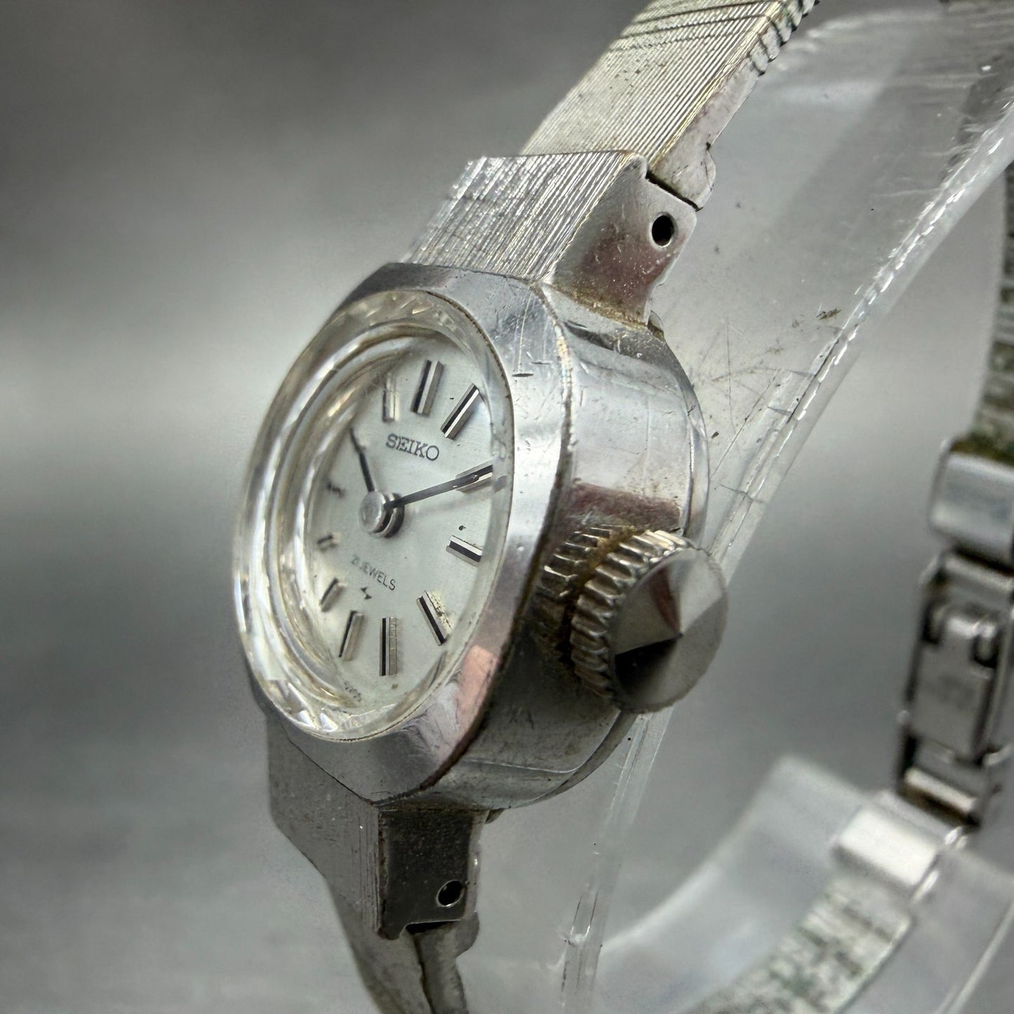 Seiko Watch Women 16mm Silver Dial Silver Tone Manual Round 11-0340 Runs Vintage2