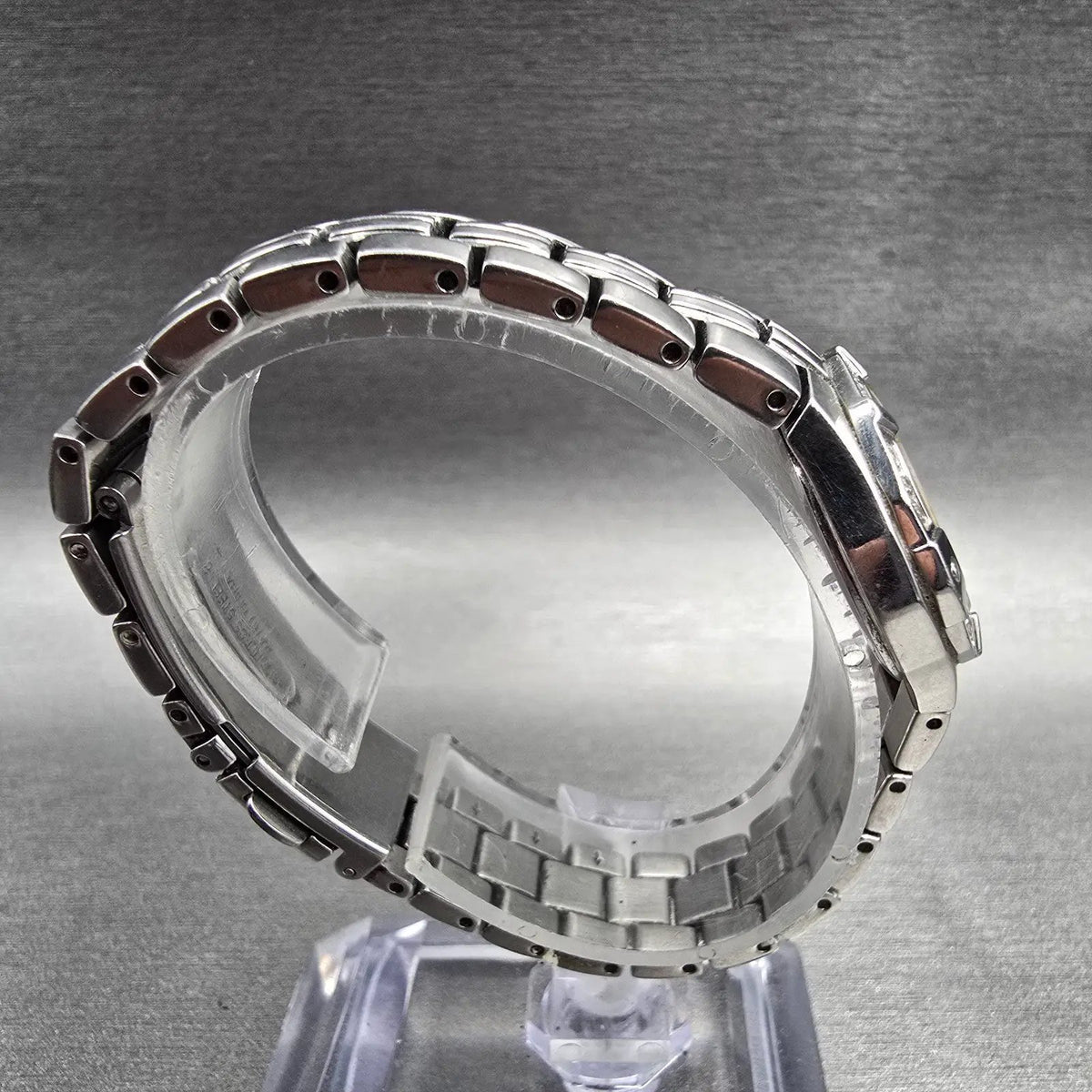 Seiko Coutura Watch Women 24mm Silver Dial Silver Tone Gemmed 1N01-0LE0 New Batt8