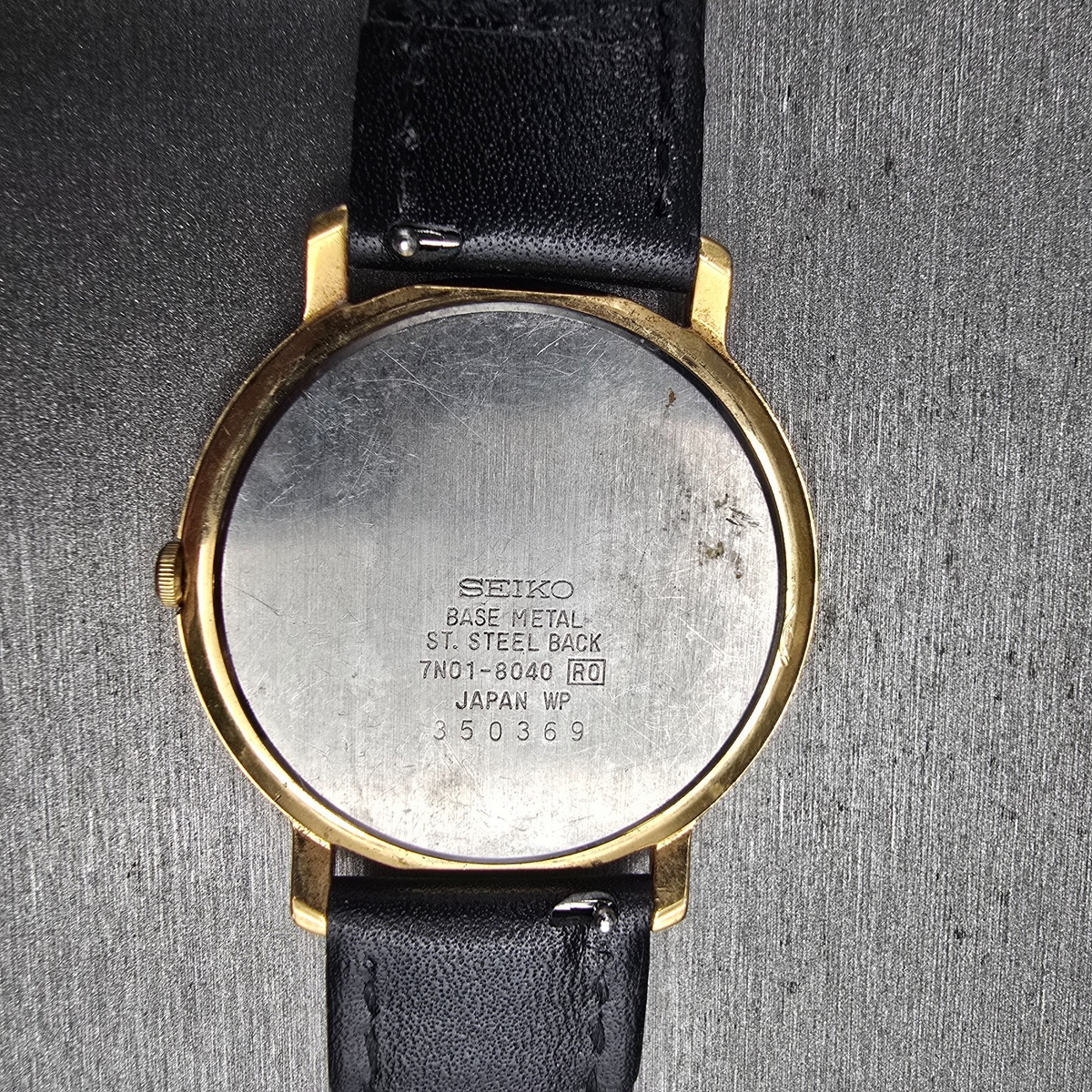 Seiko Watch Men 36mm Black Dial Gold Tone Round 7N01-8040 New Battery Vintage10