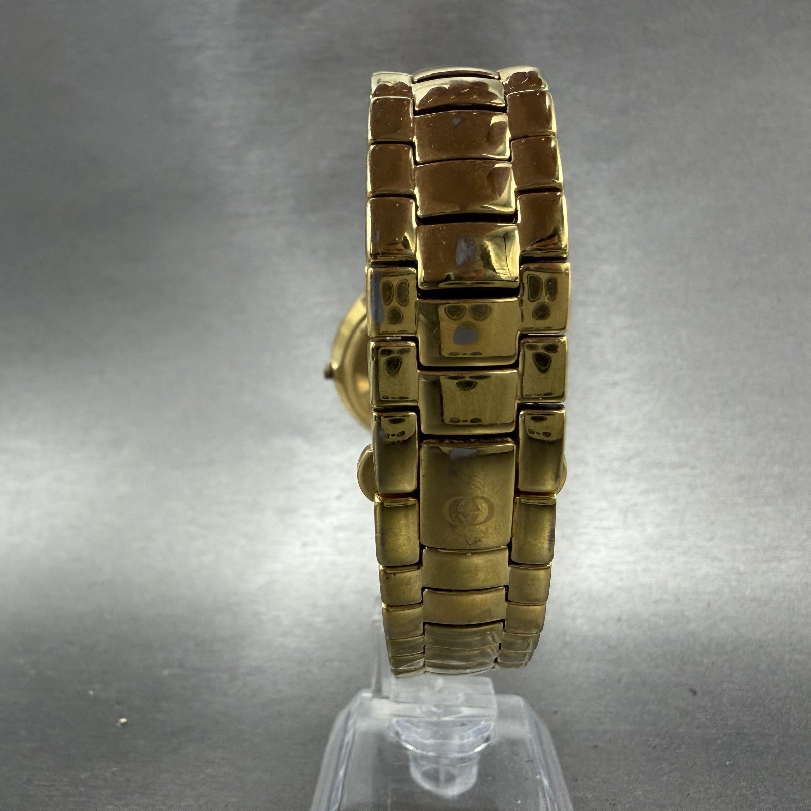 Gucci 3300M Watch Men 33mm Black Dial Gold Tone Round Vintage Bracelet PARTS8