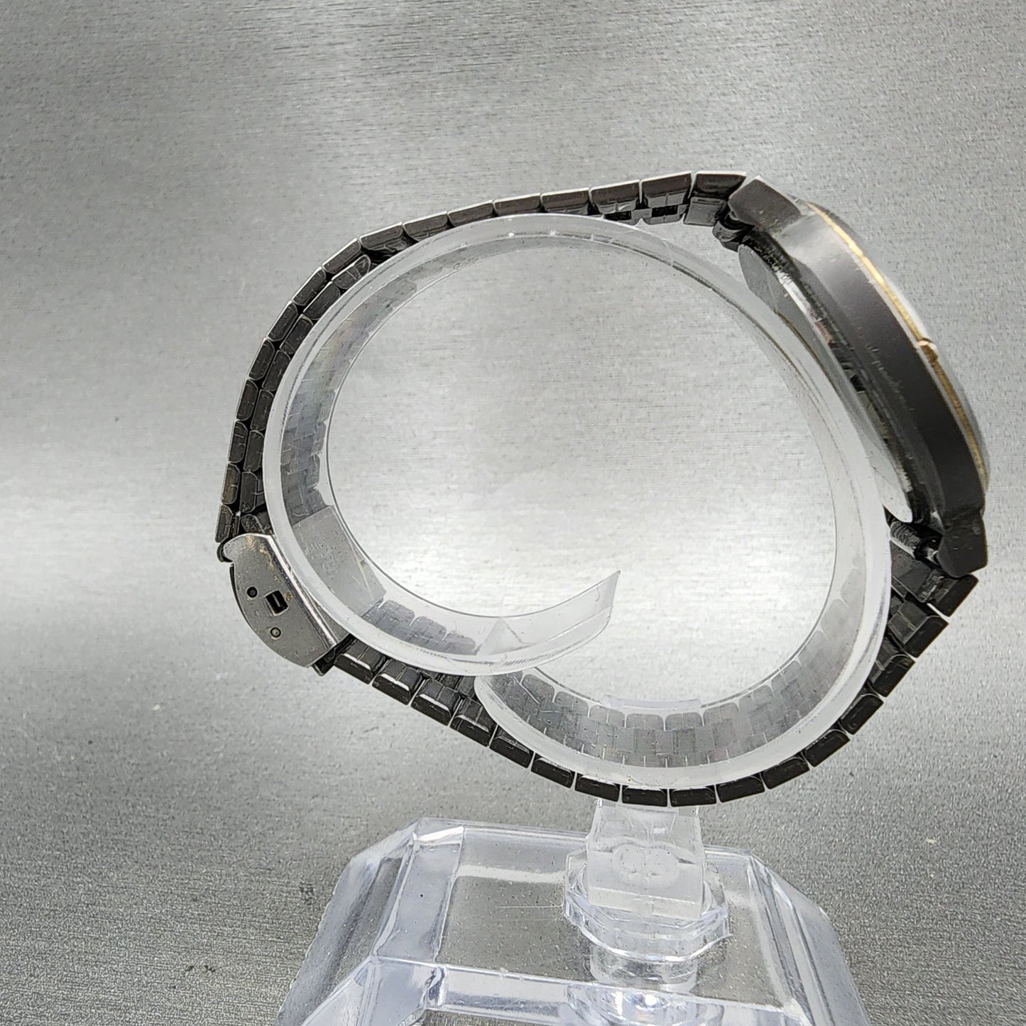 Seiko Watch Men 33mm Black Dial Black & Gold Tone Round Date 74326050 New Batt8