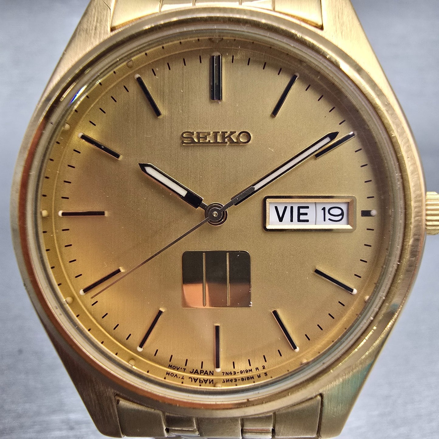 Seiko Watch Men 37mm Gold Dial Gold Tone Daydate Round 7N43-9048 New Battery VTG1