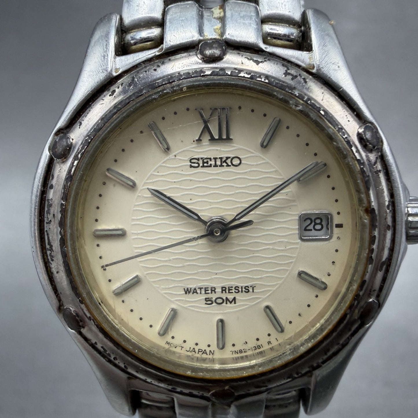 Seiko Watch Women 26mm Cream Dial Silver Tone Date Round 7N820599 New Battery Q1