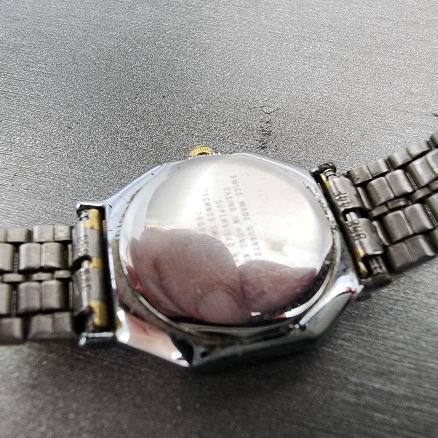 Technos Tank Watch Women 21mm White Dial Two Tone Rectangle New Battery9