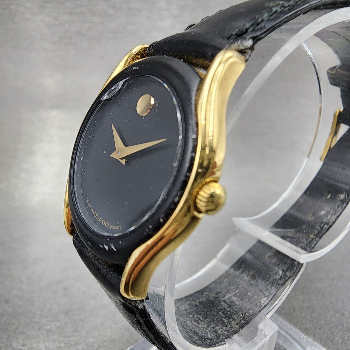 Movado Museum Watch Women 24mm Black Dial Gold Tone Round 88.66.820.N New Batt1