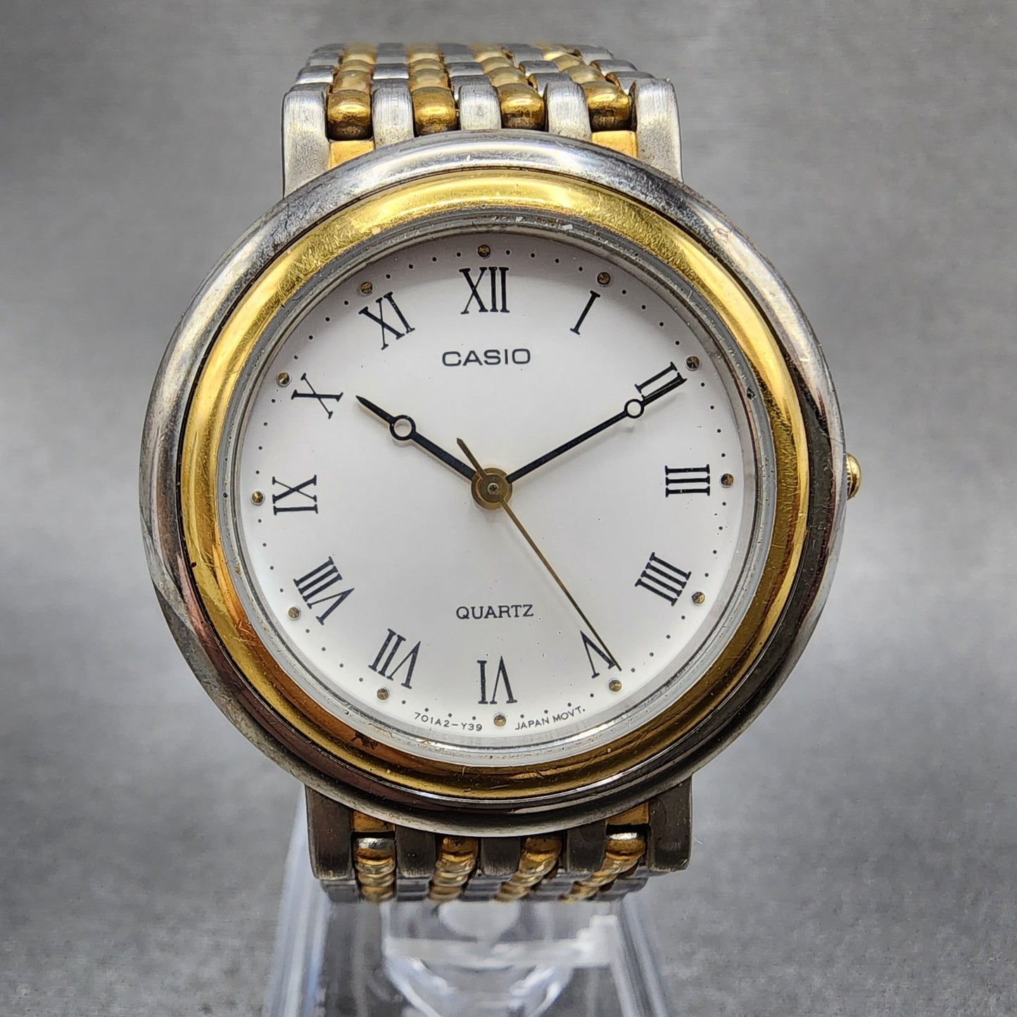 Casio Watch Men 32mm White Dial Two Tone Round MQ778 New Battery0