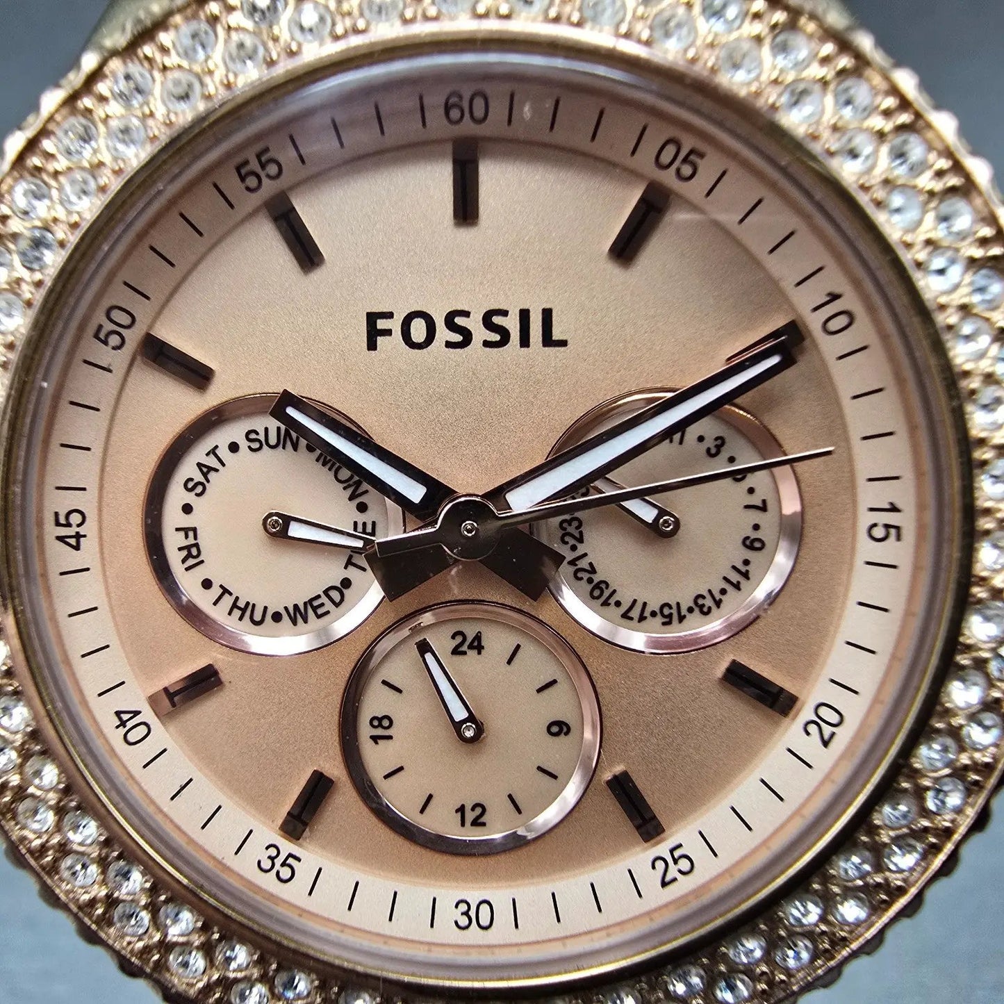 Fossil Stella Watch Women 38mm Pink Dial Rose Gold Tone Daydate ES3003 New Batt1