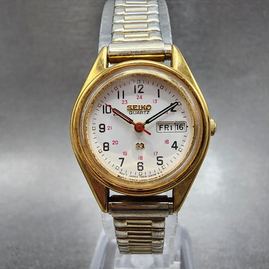 Seiko SQ Watch Women 24mm White Dial Gold Tone Daydate Round 7N83-6A09 NewBat B1