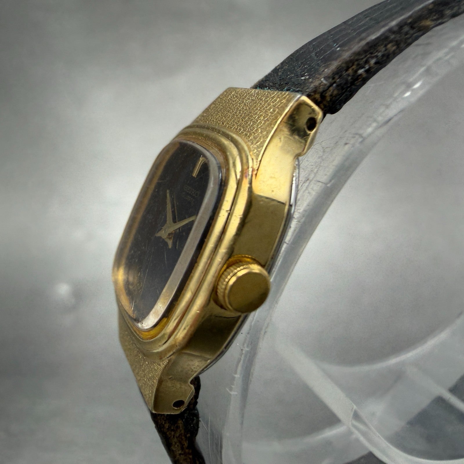 Seiko Watch Women 16mm Black Dial Gold Tone Square 2C20-5770 New Battery VTG2