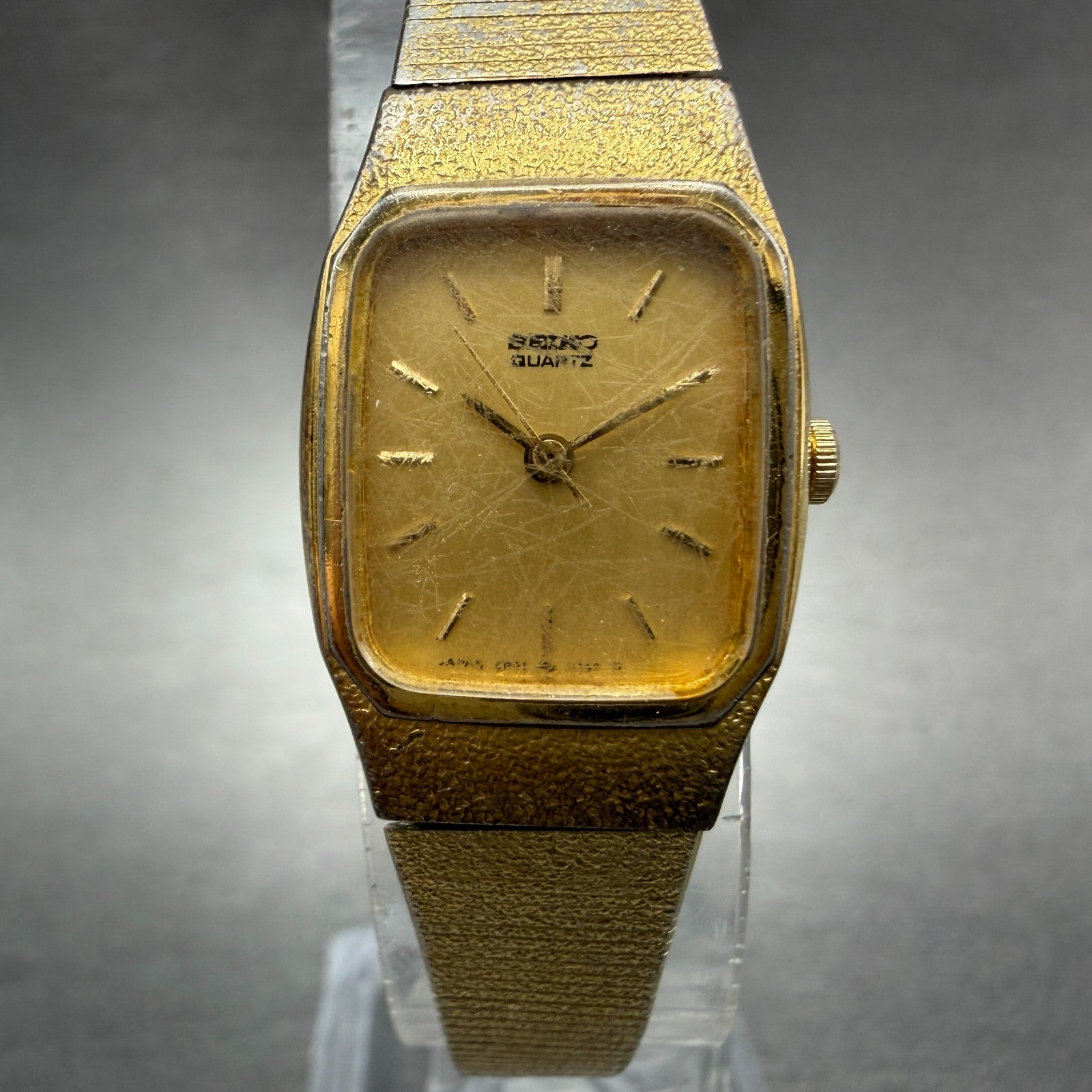 Seiko Tank Watch Women 17mm Champagne Dial Gold Tone 2P21-5080 New Battery0