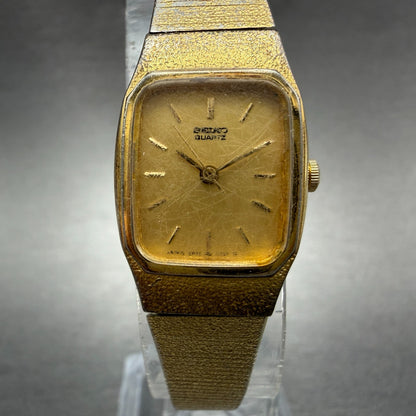 Seiko Tank Watch Women 17mm Champagne Dial Gold Tone 2P21-5080 New Battery0