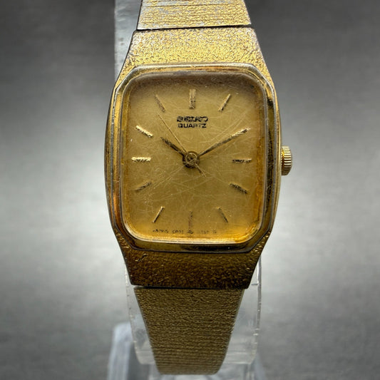 Seiko Tank Watch Women 17mm Champagne Dial Gold Tone 2P21-5080 New Battery0