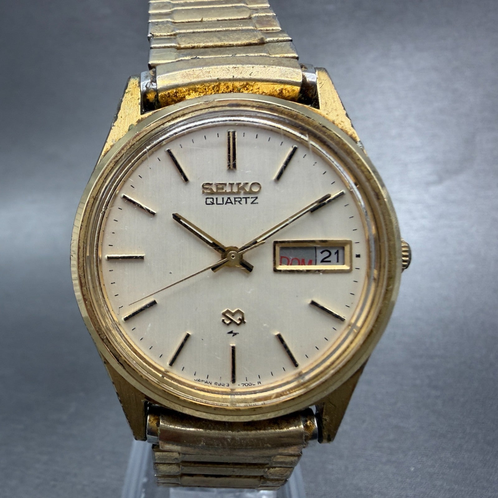 Seiko SQ Watch Men 35mm Champagne Dial Gold Tone Daydate READ!! 6923-7009 NewBat0