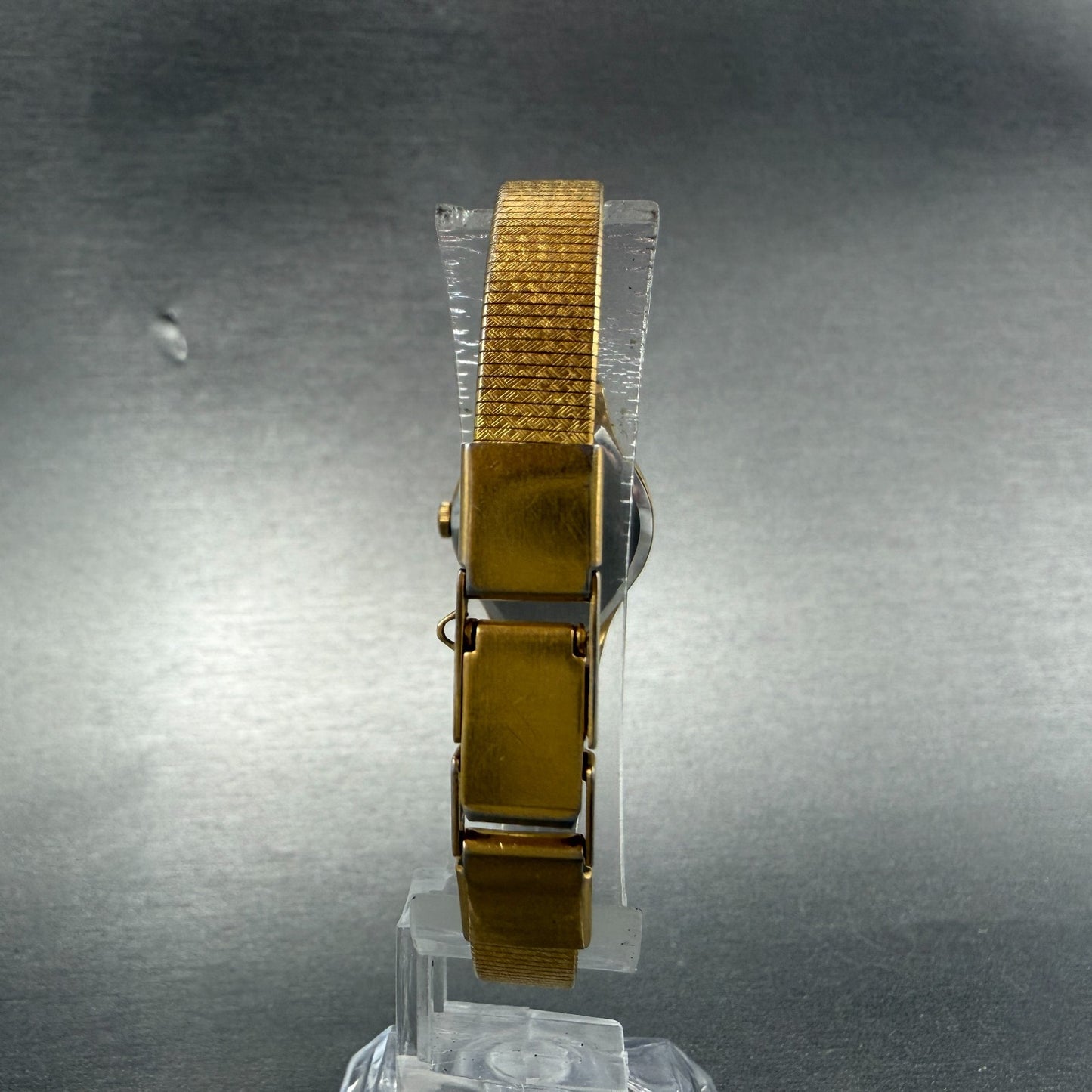 Citizen CQ Watch Women 19mm Champagne Dial Gold Tone Round 4031-S02295 New Batt7