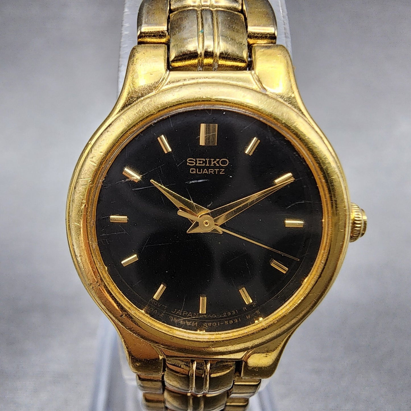 Seiko Watch Women 21mm Black Dial Gold Tone Round V4011111 New Battery1