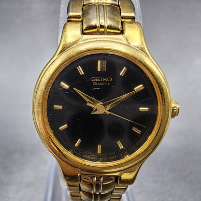Seiko Watch Women 21mm Black Dial Gold Tone Round V4011111 New Battery1