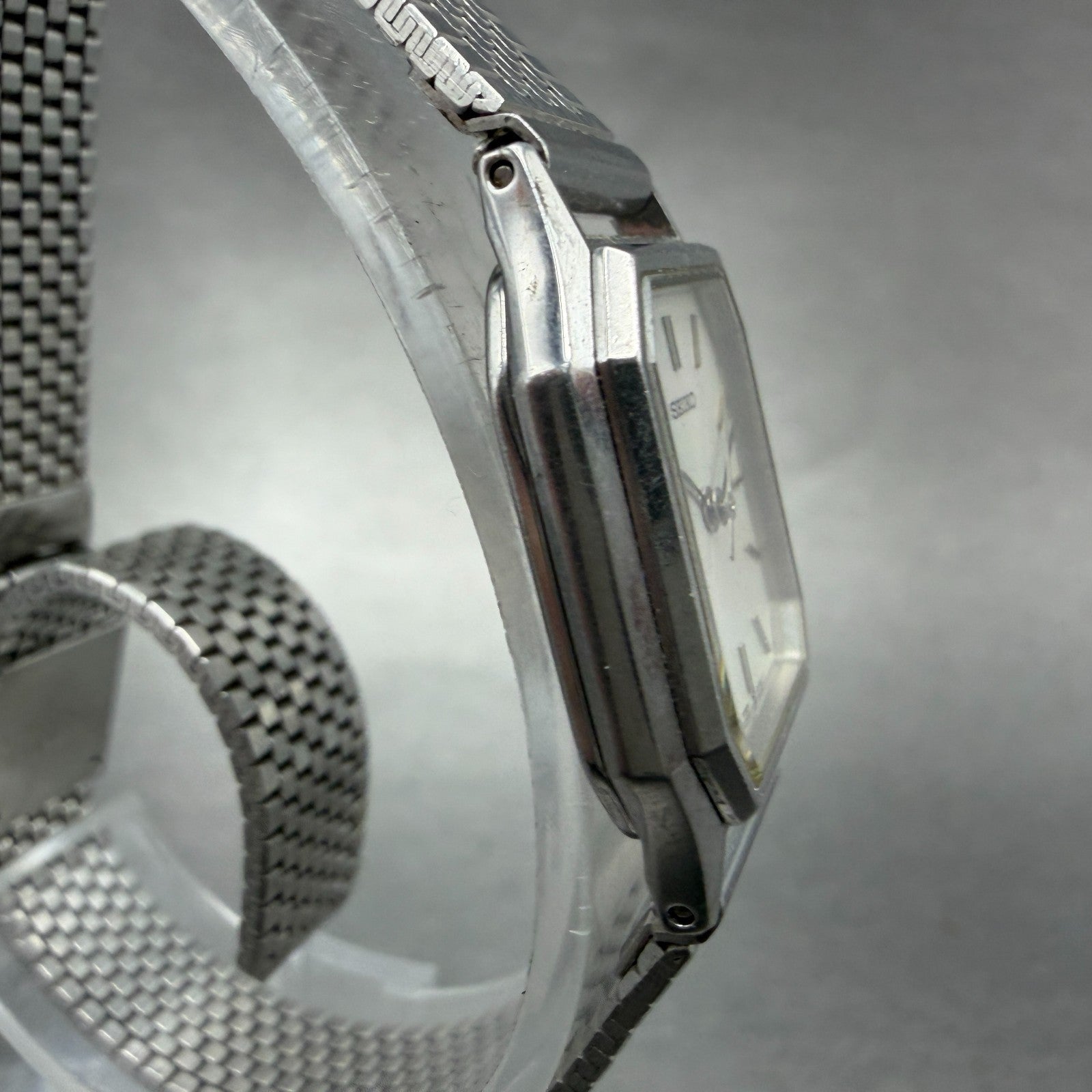 Seiko Watch Women 20mm Silver Dial Silver Tone Octagon 7321-626A new Battery3
