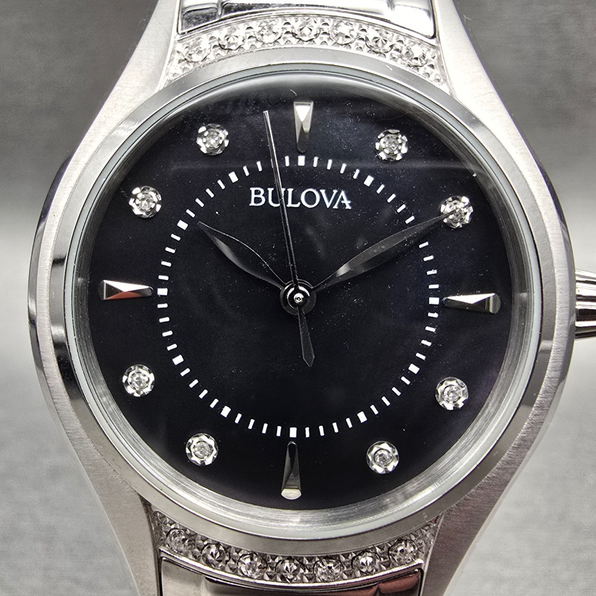 Bulova Watch Men 31mm MOP Dial Silver Tone Diamonds Round 96R242 New Battery1