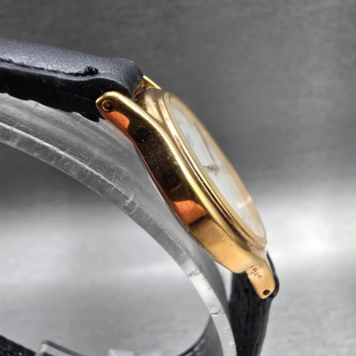 Seiko Watch Women 26mm White Dial Gold Tone Round V700-6091 New Battery3