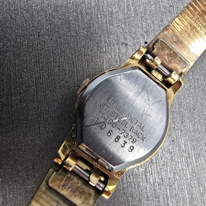 Seiko Watch Women 17mm Gold Dial Gold Tone Oval 1400-7379 New Battery Vintage JP10