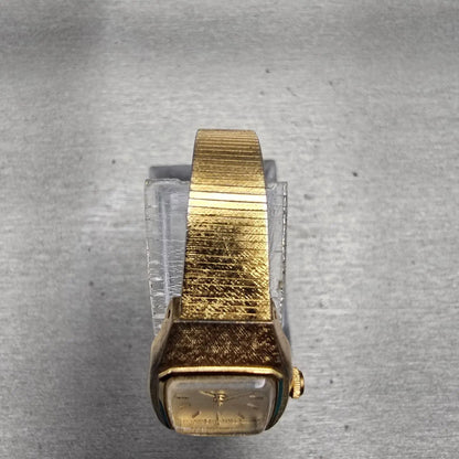 Seiko Watch Women 17mm Champagne Dial Gold Tone Rectangle 5421-5029 New BatteryP4