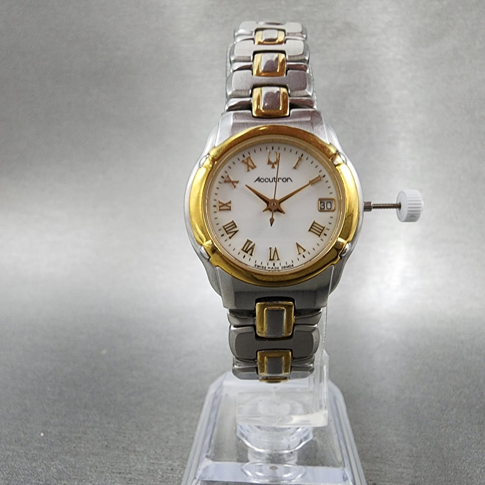 Bulova Accutron Watch Women 26mm White Dial Two Tone Date Round 28M04 New Bat5