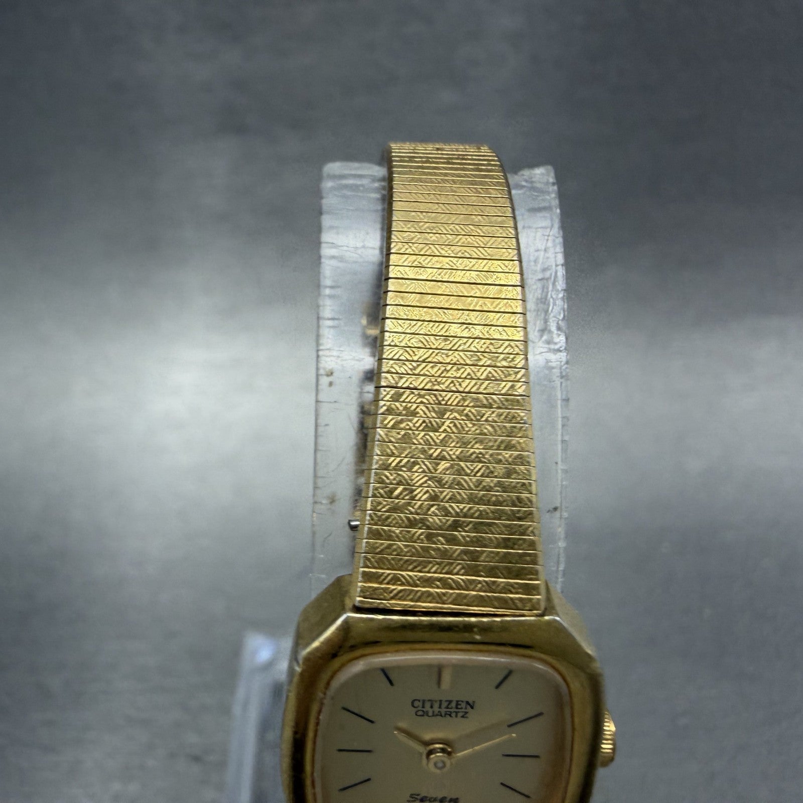 Citizen Seven Watch Women 17mm Champagne Dial Gold Tone Rectangle New Battery BD4