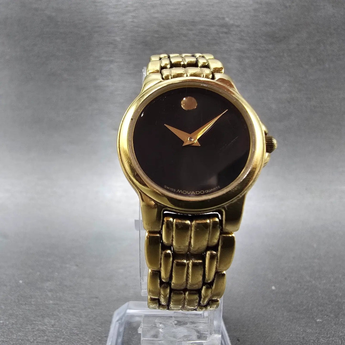 Movado Museum Watch Women 24mm Black Dial Gold Tone 88 E4 9835 New Battery5